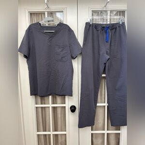 Men’s Medium Figs Technical Collection Gray EUC